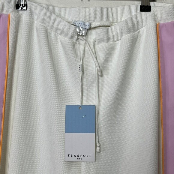 Welcome to my closet. - Picture 9 of 10